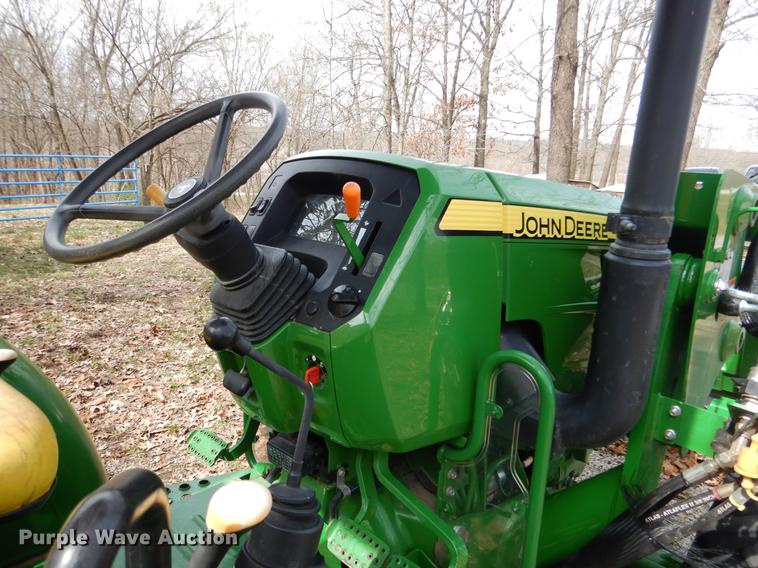 image for item DY9799 2015 John Deere 5075E MFWD tractor