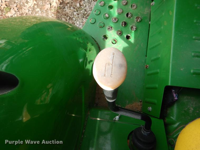 image for item DY9799 2015 John Deere 5075E MFWD tractor