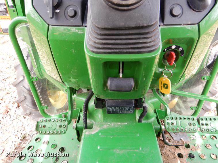 image for item DY9799 2015 John Deere 5075E MFWD tractor