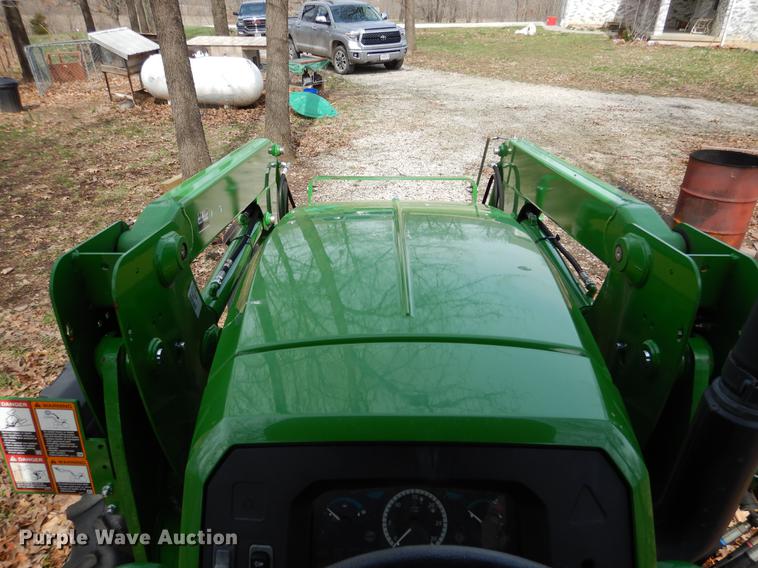 image for item DY9799 2015 John Deere 5075E MFWD tractor