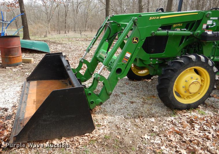 image for item DY9799 2015 John Deere 5075E MFWD tractor