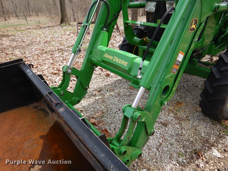 image for item DY9799 2015 John Deere 5075E MFWD tractor