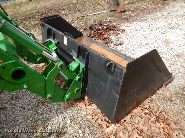 image for item DY9799 2015 John Deere 5075E MFWD tractor