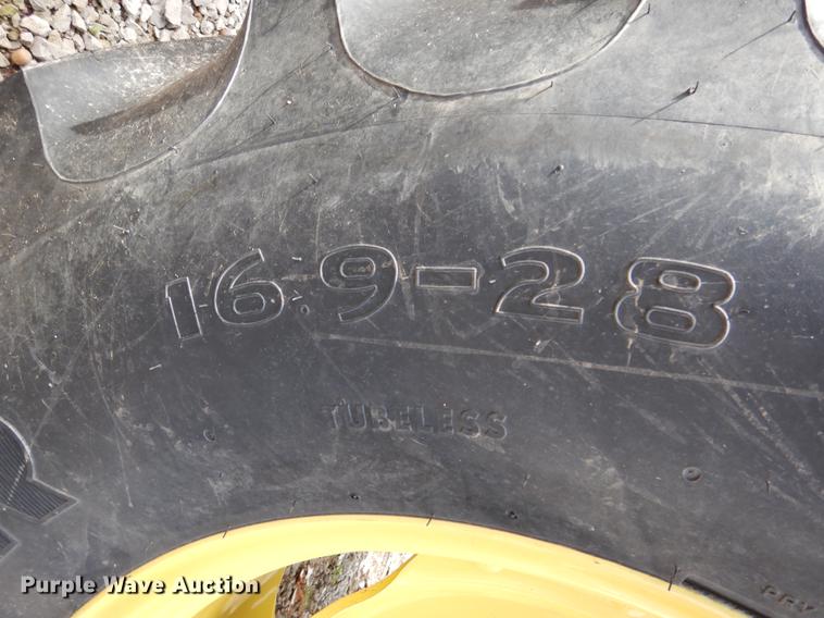 image for item DY9799 2015 John Deere 5075E MFWD tractor