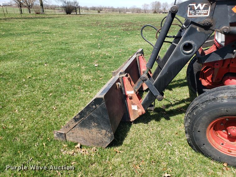 image for item EN9856 1981 International 986 tractor