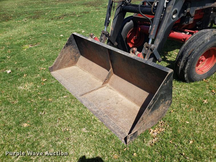 image for item EN9856 1981 International 986 tractor