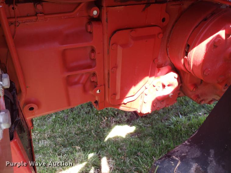 image for item EN9856 1981 International 986 tractor