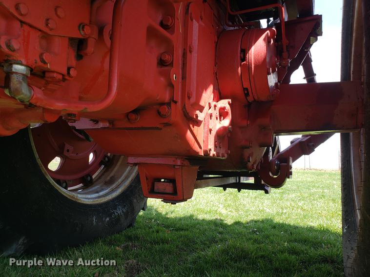 image for item EN9856 1981 International 986 tractor