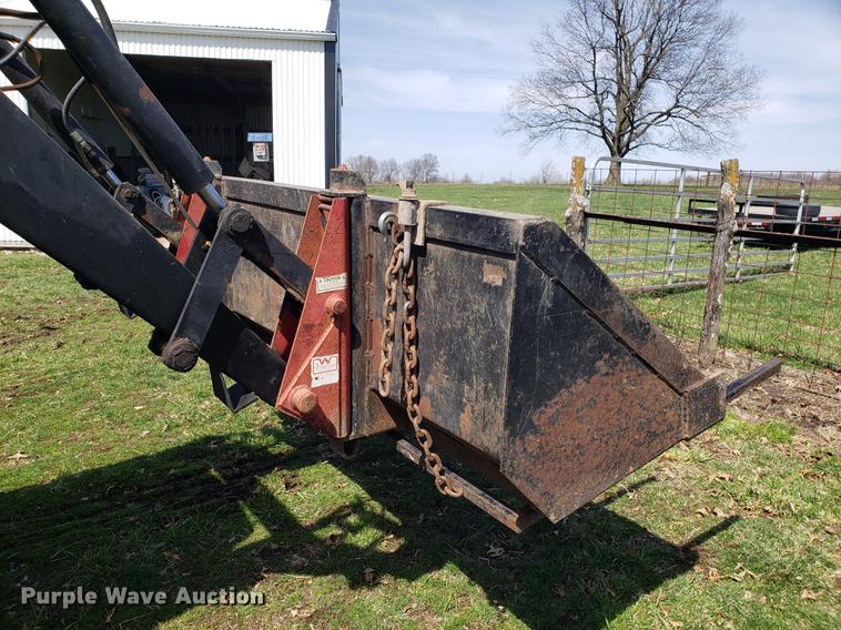 image for item EN9856 1981 International 986 tractor