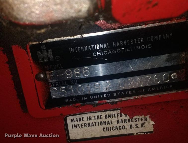 image for item EN9856 1981 International 986 tractor