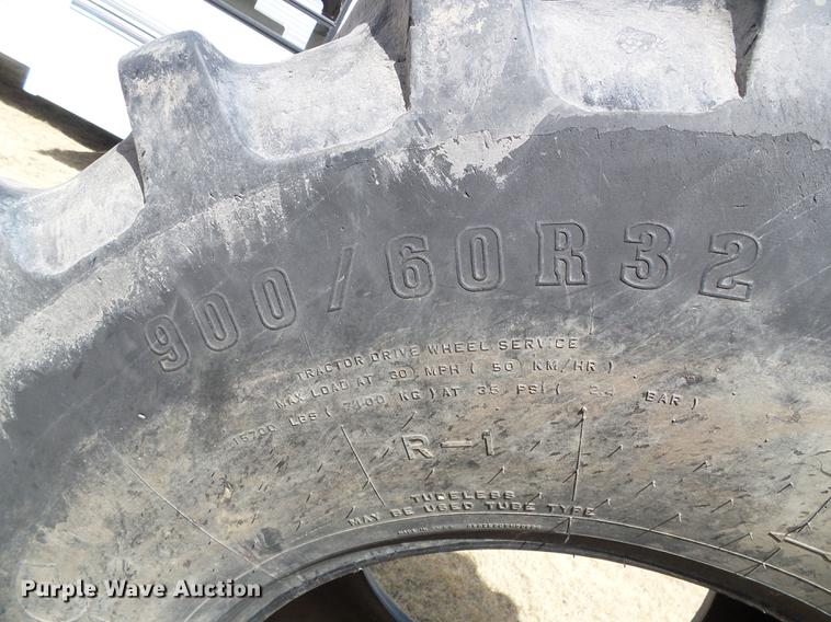 image for item EQ9063 Firestone 900/60R32 tire