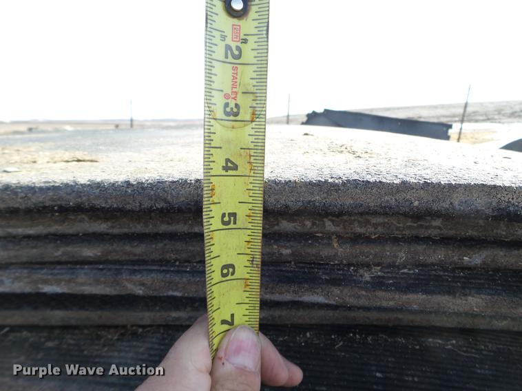 image for item EW9979 Approximately 700 rubber floor mats