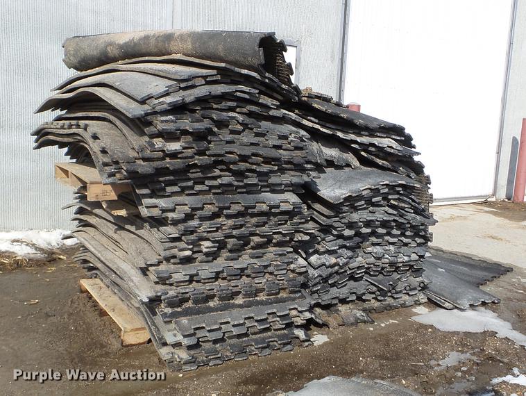 image for item EW9979 Approximately 700 rubber floor mats