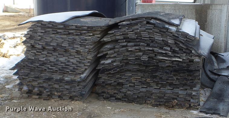 image for item EW9979 Approximately 700 rubber floor mats