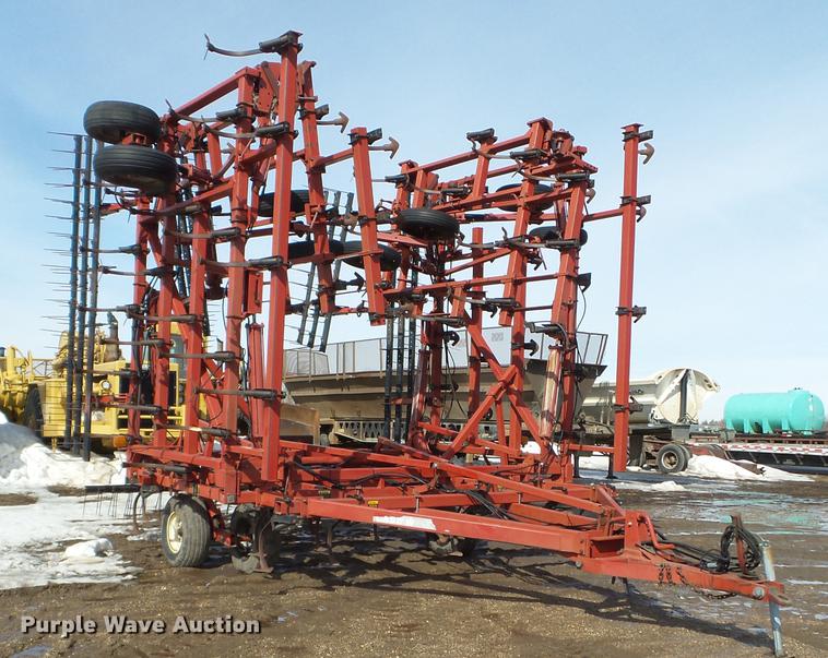 image for item EW9980 Case IH 4300 field cultivator