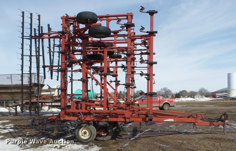 image for item EW9980 Case IH 4300 field cultivator