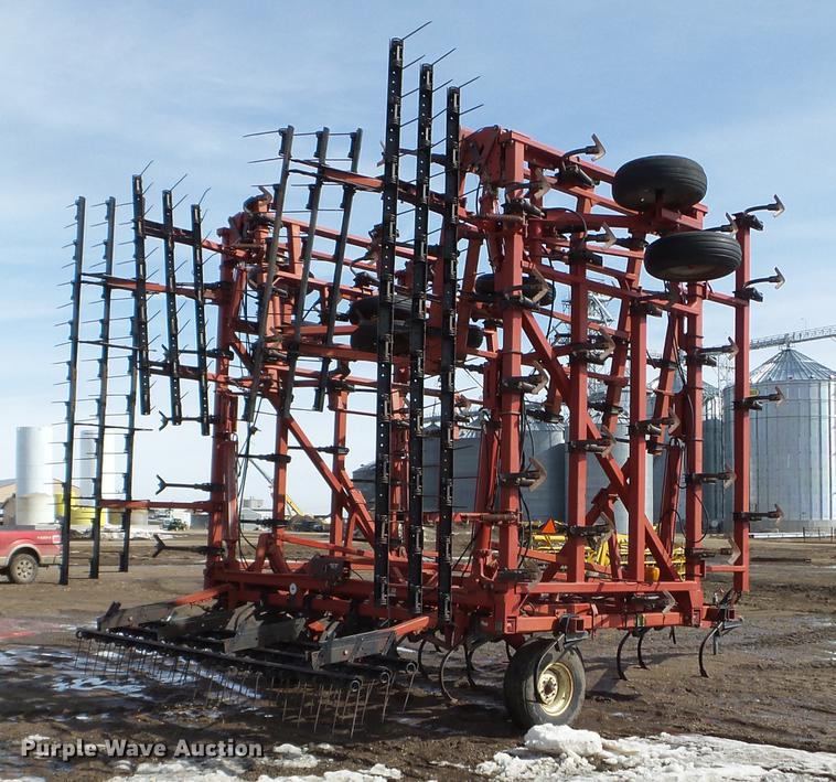 image for item EW9980 Case IH 4300 field cultivator