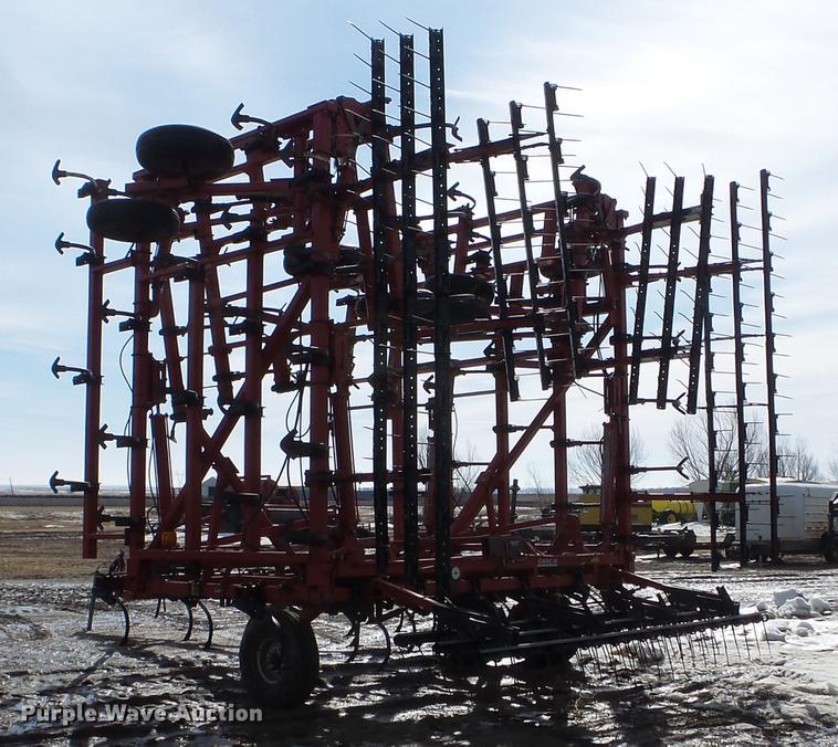 image for item EW9980 Case IH 4300 field cultivator