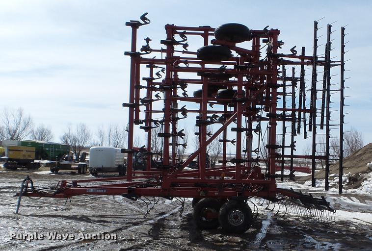 image for item EW9980 Case IH 4300 field cultivator