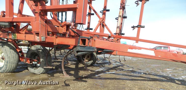 image for item EW9980 Case IH 4300 field cultivator