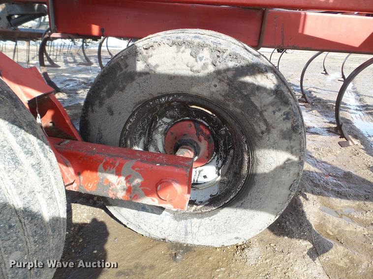 image for item EW9980 Case IH 4300 field cultivator