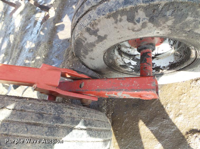 image for item EW9980 Case IH 4300 field cultivator