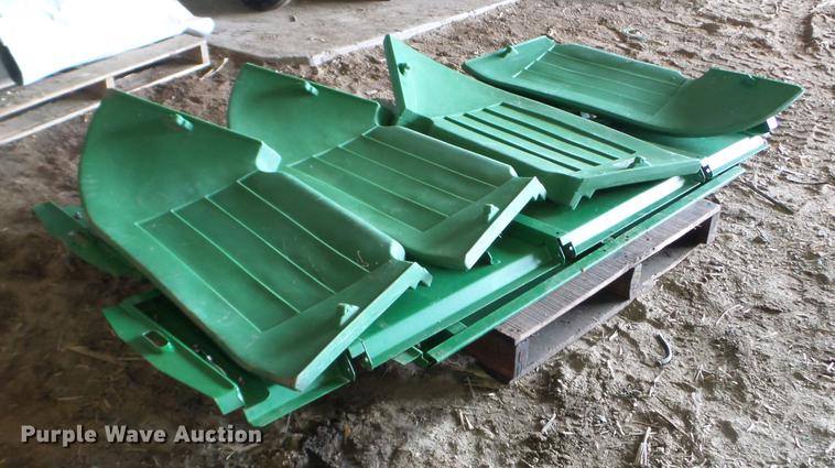 image for item EW9982 John Deere 9660 STS bin extension