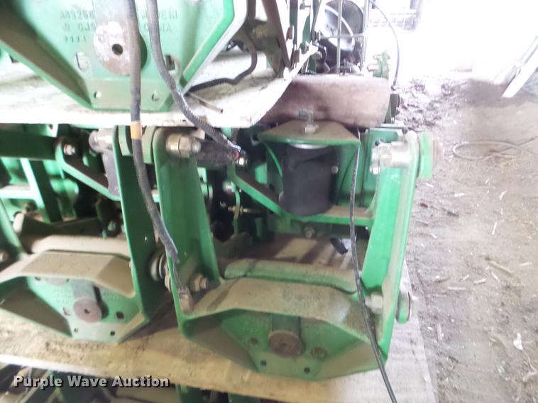 image for item EW9983 2009 John Deere 1770NT planter parts