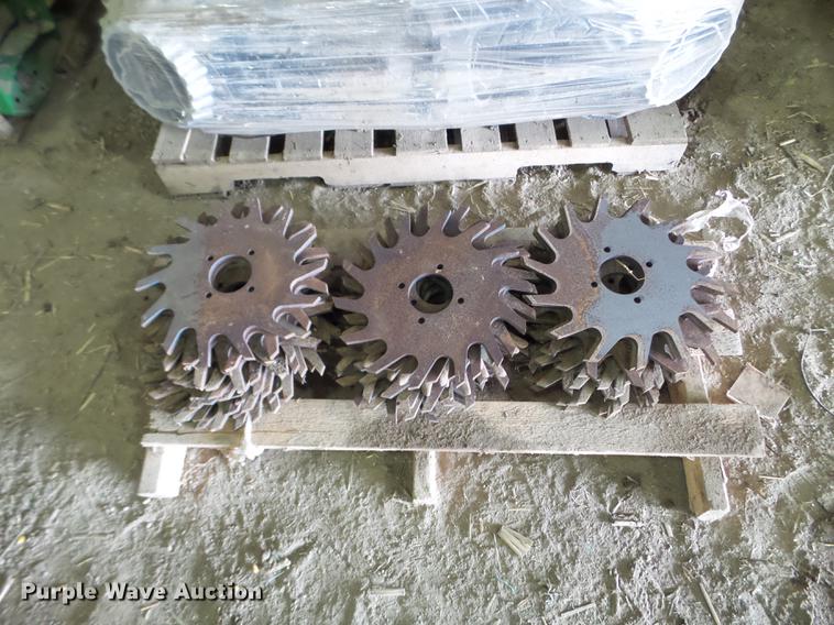 image for item EW9983 2009 John Deere 1770NT planter parts