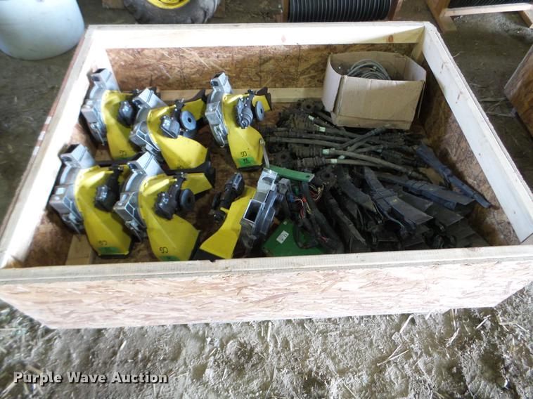 image for item EW9983 2009 John Deere 1770NT planter parts