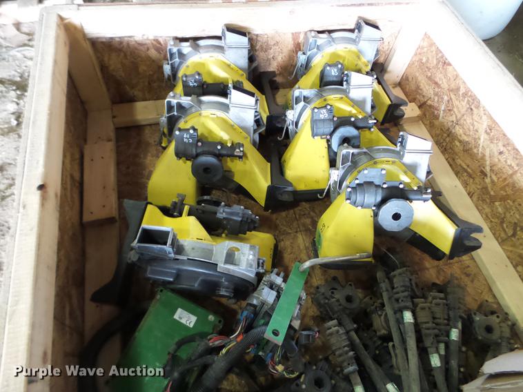 image for item EW9983 2009 John Deere 1770NT planter parts