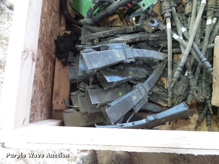 image for item EW9983 2009 John Deere 1770NT planter parts