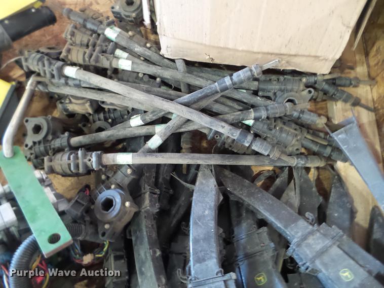 image for item EW9983 2009 John Deere 1770NT planter parts