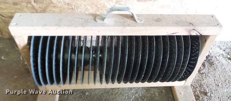 image for item EW9983 2009 John Deere 1770NT planter parts