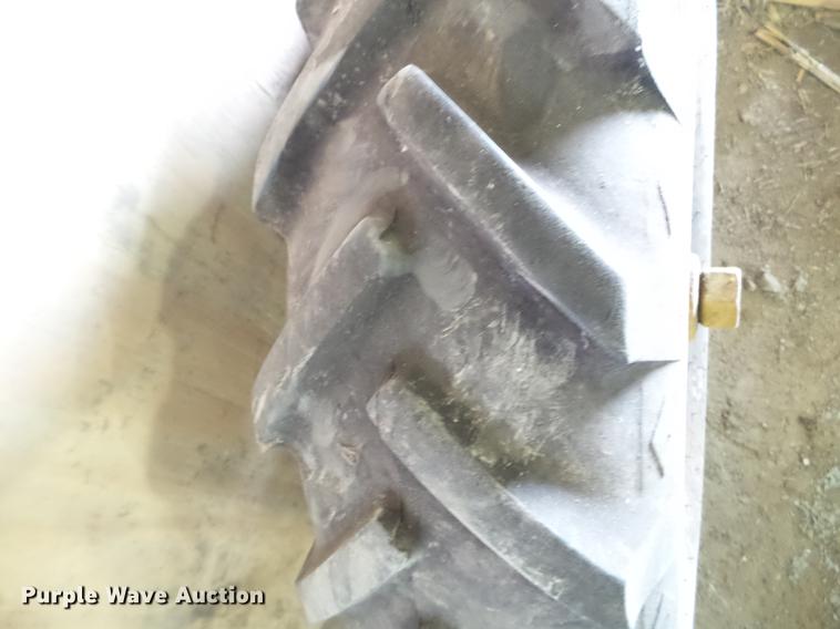 image for item EW9983 2009 John Deere 1770NT planter parts