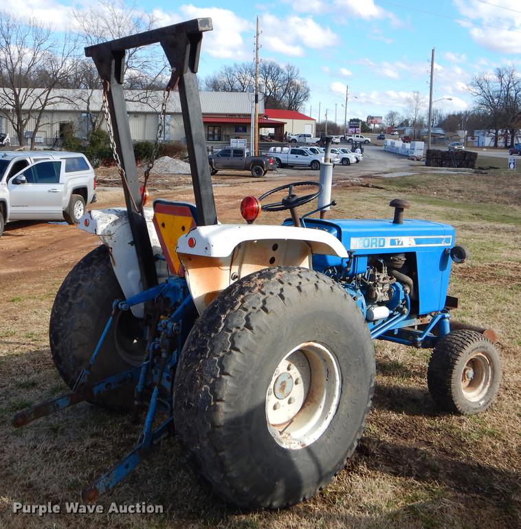 image for item EZ9840 Ford 1700 tractor
