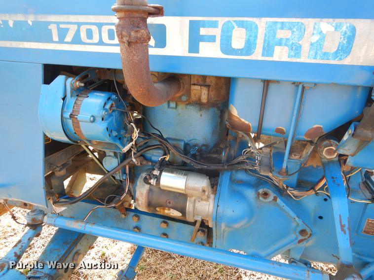 image for item EZ9840 Ford 1700 tractor
