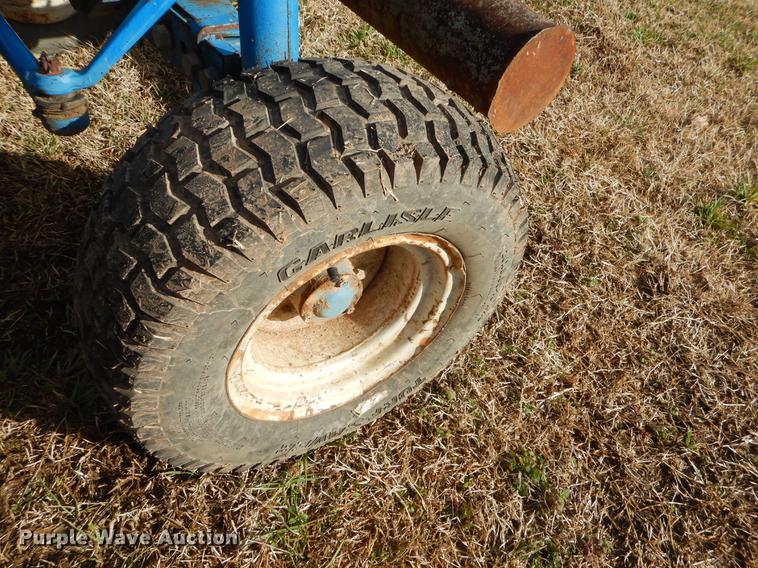 image for item EZ9840 Ford 1700 tractor