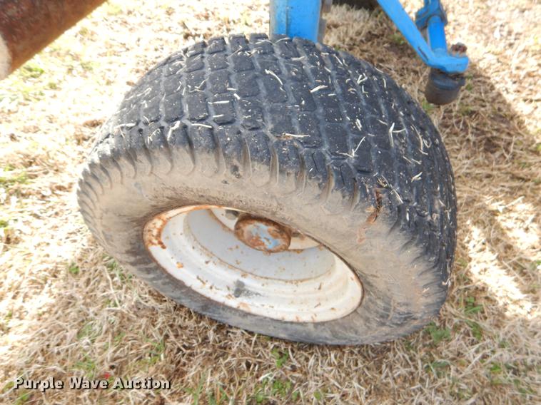 image for item EZ9840 Ford 1700 tractor