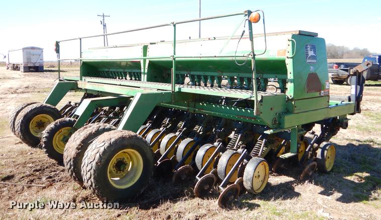 image for item EZ9852 John Deere 750 grain drill