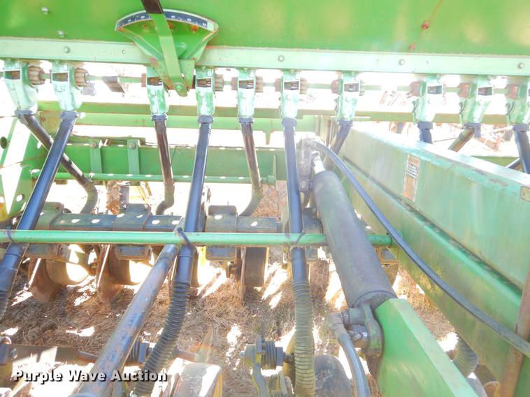 image for item EZ9852 John Deere 750 grain drill