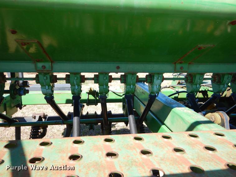 image for item EZ9852 John Deere 750 grain drill