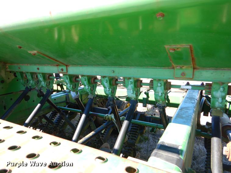 image for item EZ9852 John Deere 750 grain drill