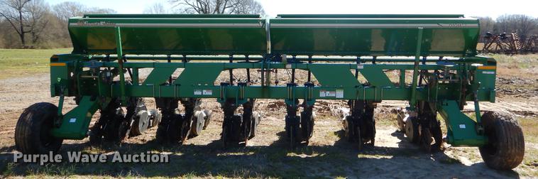 image for item EZ9853 2007 Great Plains 2025P-12TR4015 grain drill