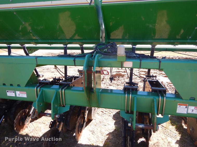 image for item EZ9853 2007 Great Plains 2025P-12TR4015 grain drill