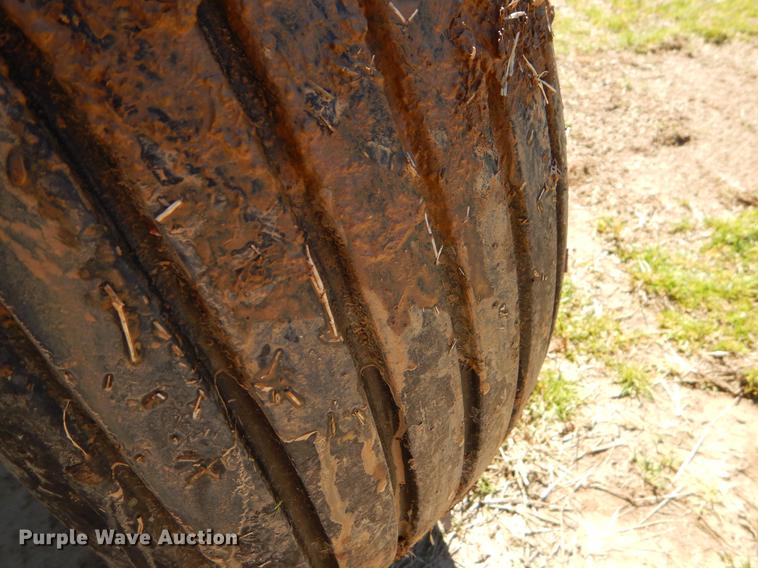 image for item EZ9853 2007 Great Plains 2025P-12TR4015 grain drill