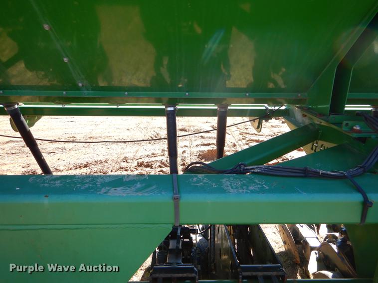 image for item EZ9853 2007 Great Plains 2025P-12TR4015 grain drill