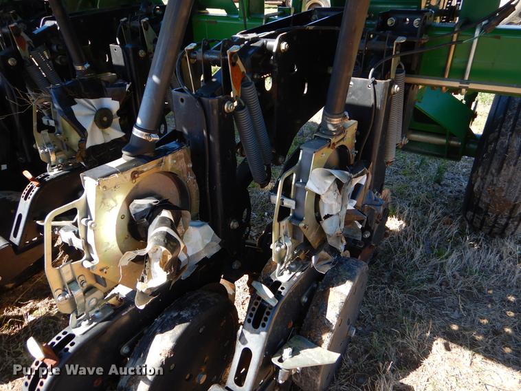 image for item EZ9853 2007 Great Plains 2025P-12TR4015 grain drill