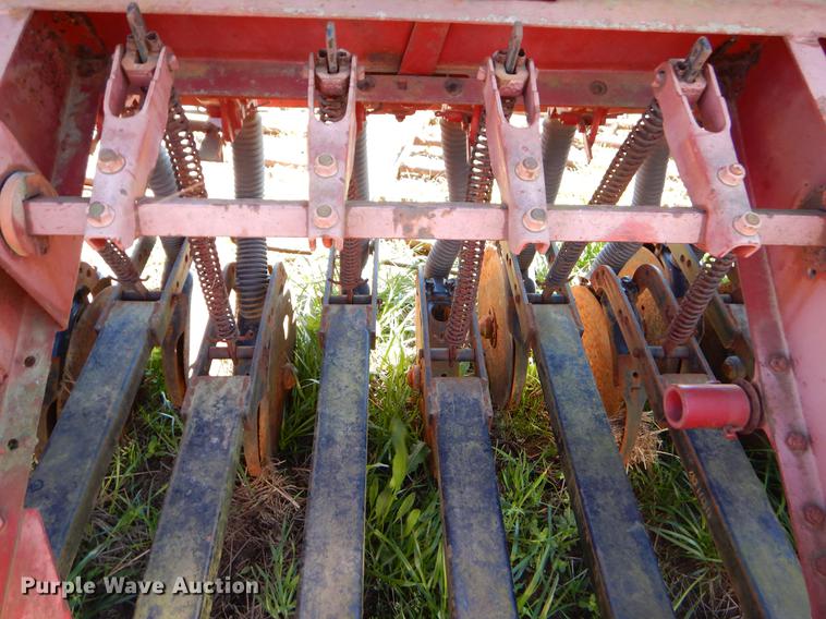 image for item EZ9855 Case IH 5100 grain drill