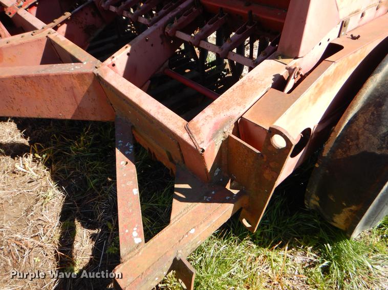 image for item EZ9855 Case IH 5100 grain drill